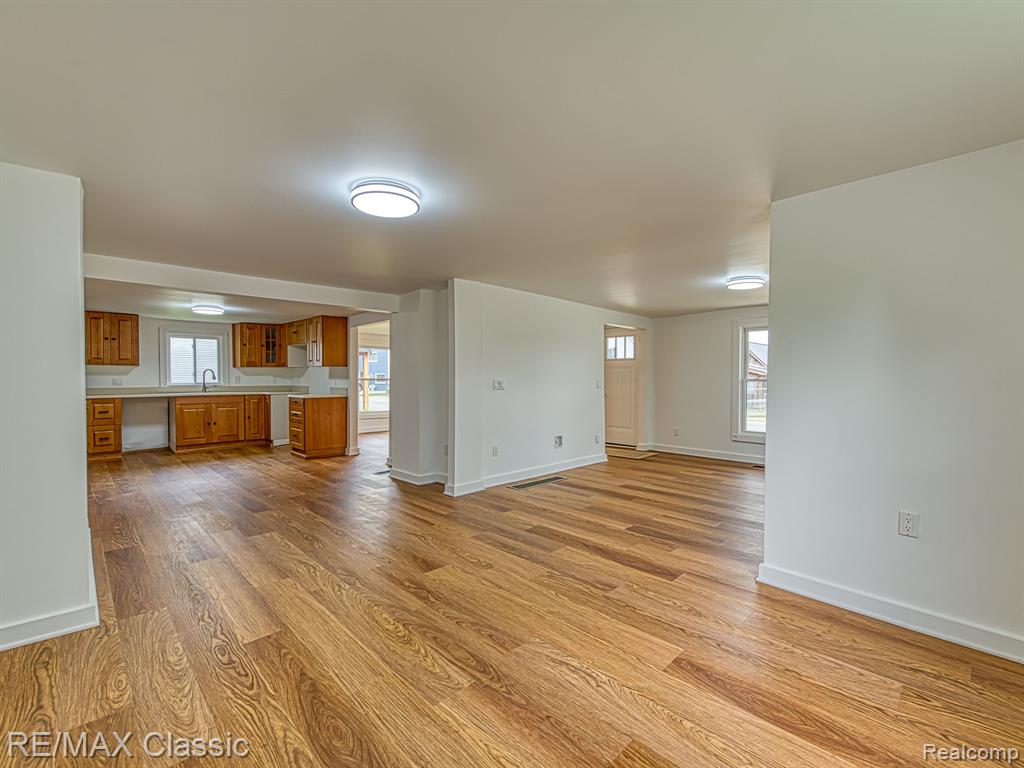 9509 Main Street, Whitmore Lake, MI 48189 — Photo 4
