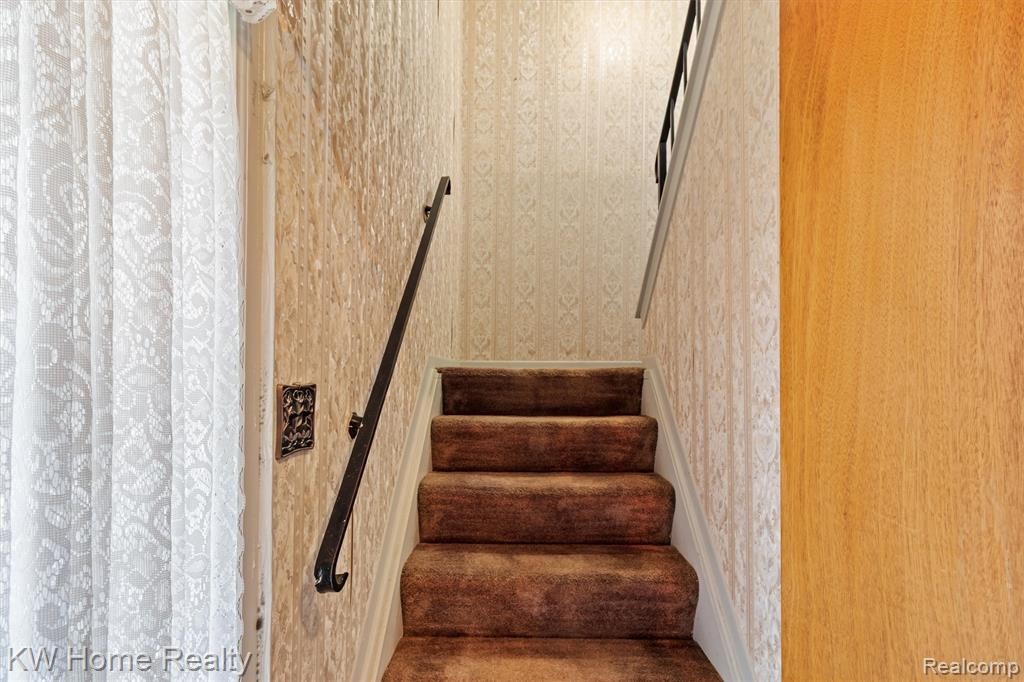 41708 Bedford Drive, Canton, MI 48187 — Photo 4