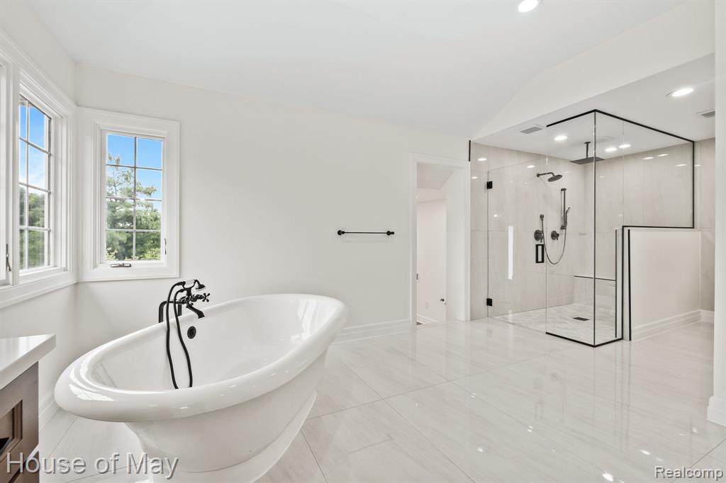 4743 S Ridge Drive, West Bloomfield, MI 48323 — Photo 20
