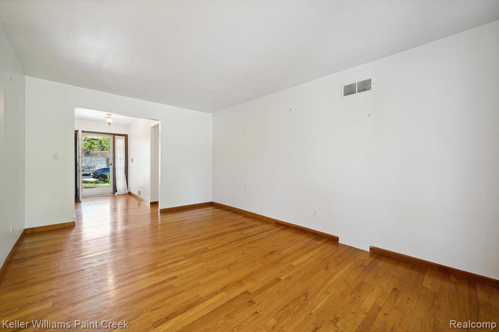1852 MIDVALE Avenue, Ypsilanti, MI 48197 — Photo 10