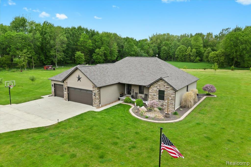6035 Beard Road, Byron, MI 48418 — Photo 2