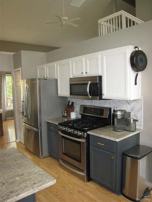 4936 CARRINGTON Drive, Rochester, MI 48306 — Photo 10
