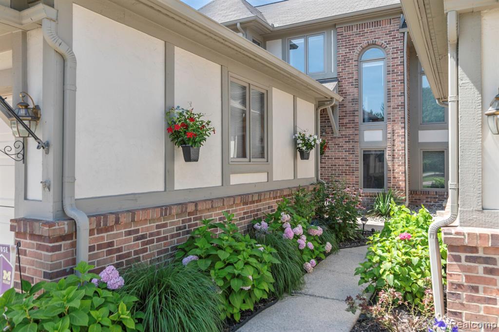 42210 Saratoga Circle, 119, Canton, MI 48187 — Photo 2