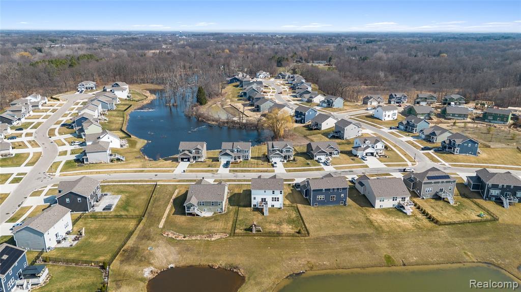 2056 Gambrel Lane, Howell, MI 48843 — Photo 38