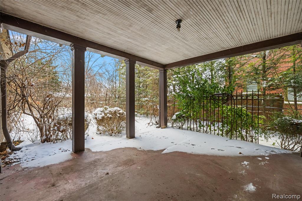 1444 Burns Street, Detroit, MI 48214 — Photo 43