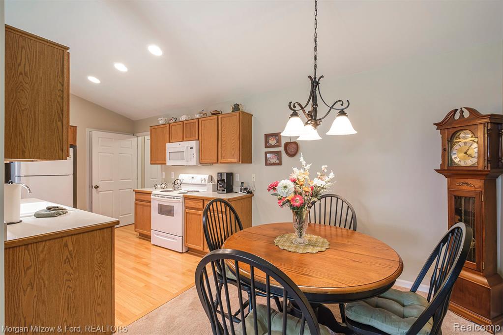 4186 Stonebridge Drive, Holly, MI 48442 — Photo 9