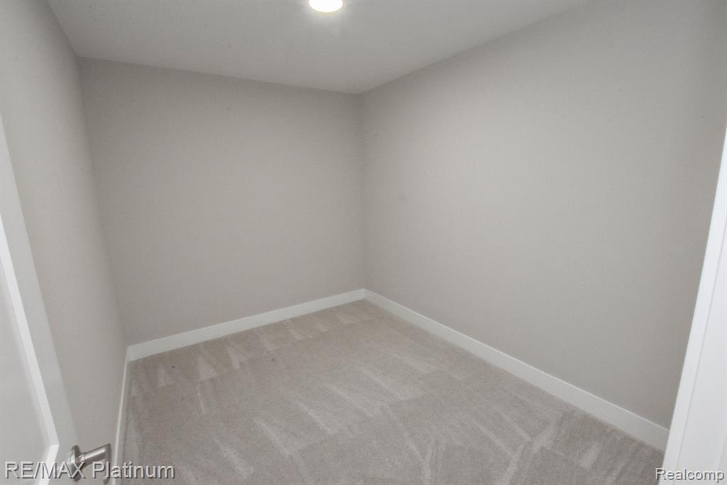 4580 STILLMEADOW Drive, Howell, MI 48843 — Photo 25