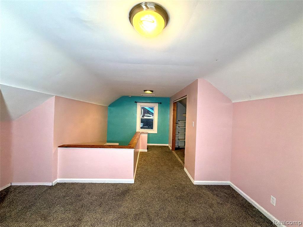 8553 Cloverlawn Street, Detroit, MI 48204 — Photo 10