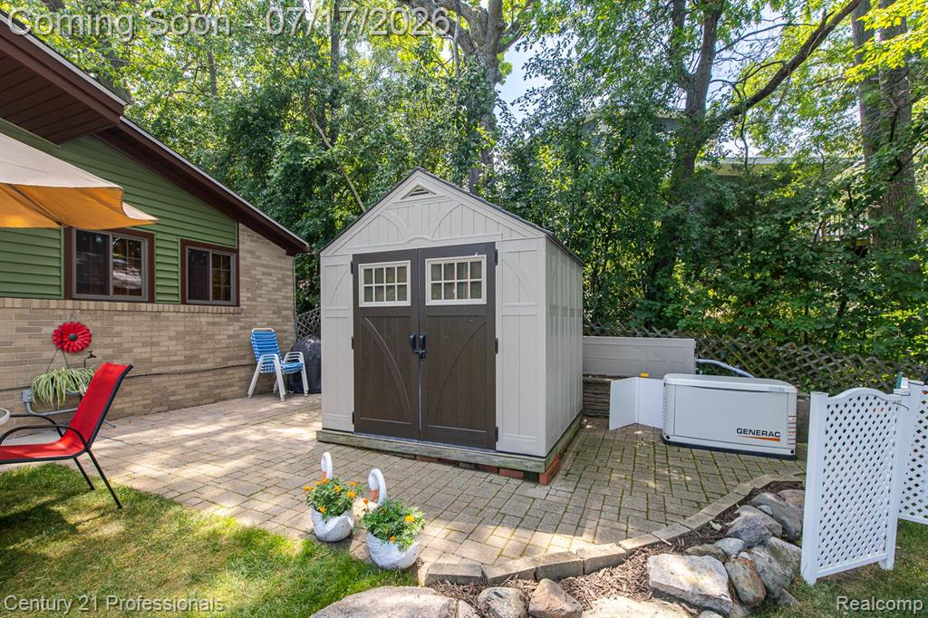 420 Bellevue Avenue, Lake Orion, MI 48362 — Photo 34