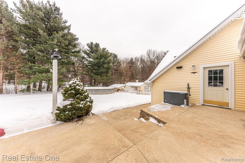 10120 Hyne Road, Brighton, MI 48114 — Photo 8