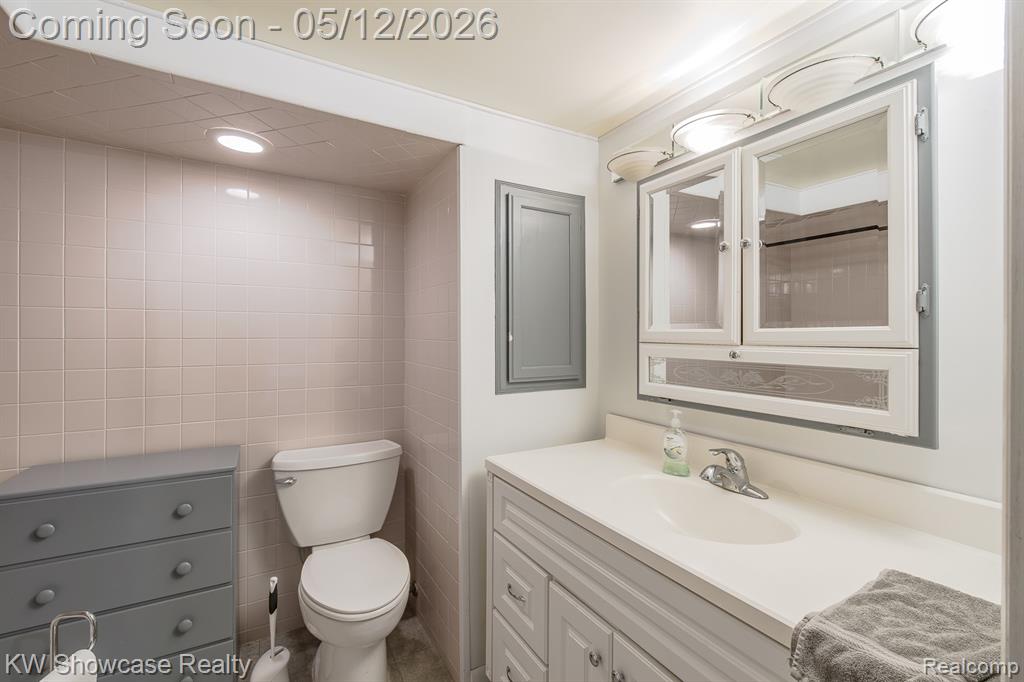 4344 Waterloo Street, Waterford, MI 48329 — Photo 23
