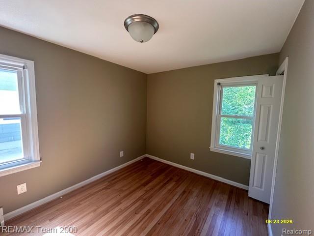 579 E Baker Avenue, Clawson, MI — Photo 8