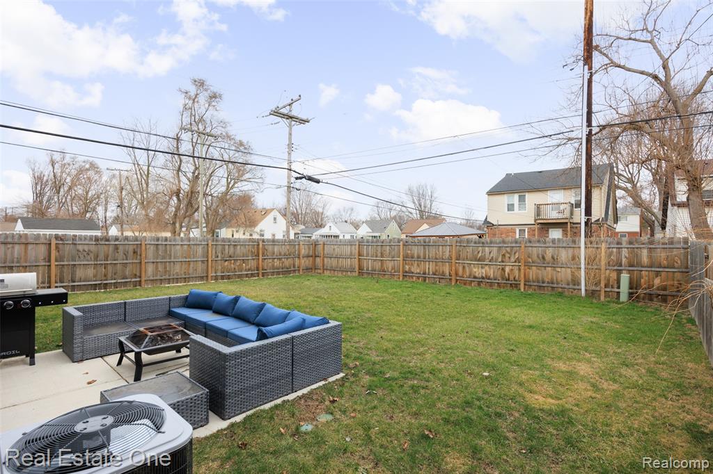 1705 E Meyers Avenue, Hazel Park, MI 48030 — Photo 26