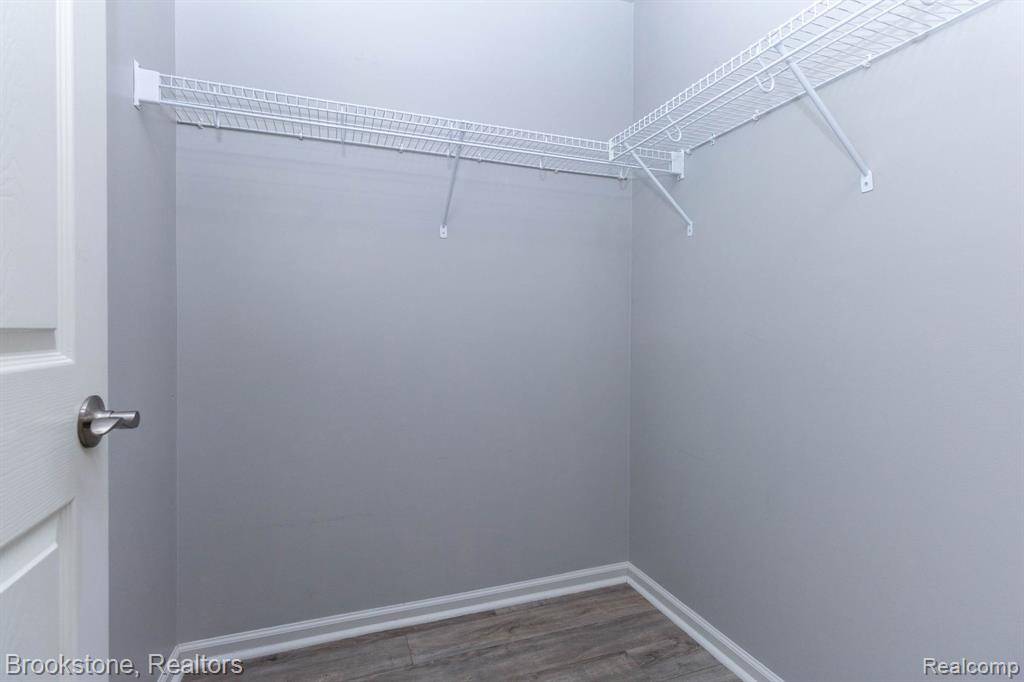 185 Amys Walk, Auburn Hills, MI 48326 — Photo 29