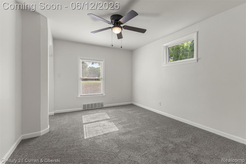 6719 Parkland Street, Dearborn Heights, MI 48127 — Photo 4