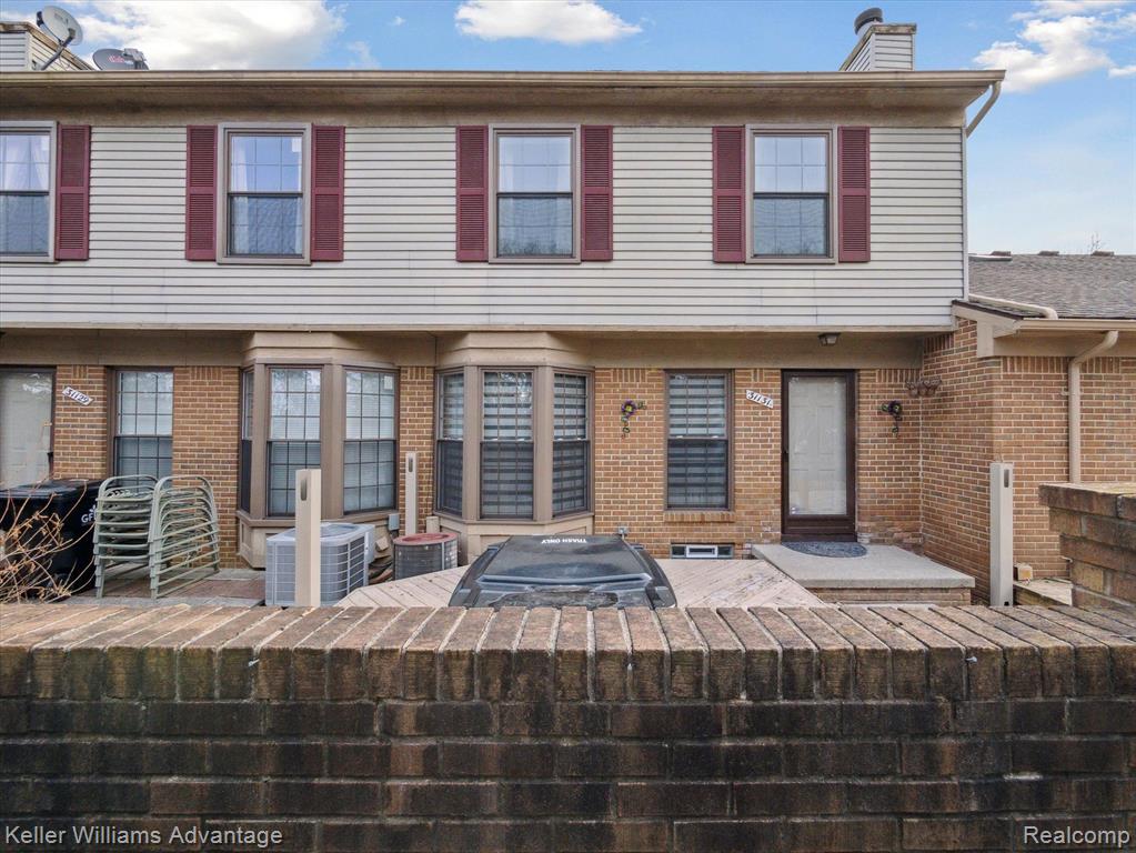 31131 COUNTRY, Farmington Hills, MI 48331 — Photo 6