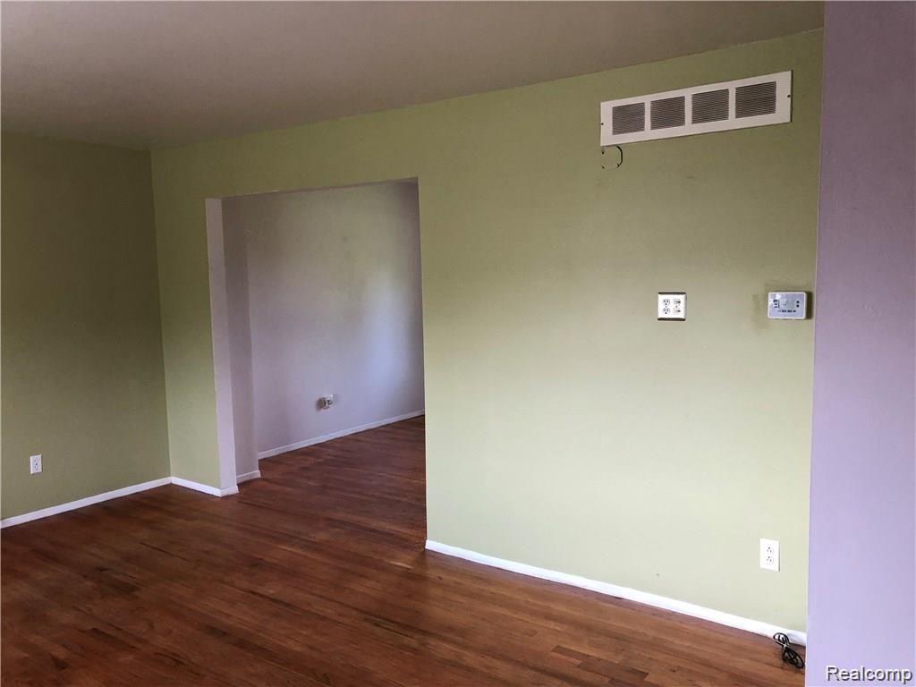 43967 Fredericksburg Street, Canton, MI 48188 — Photo 12