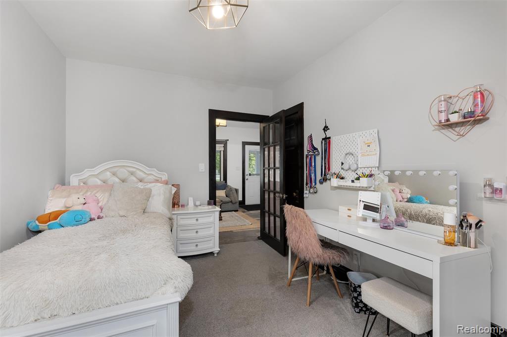 709 E Clinton Street, Howell, MI 48843 — Photo 16