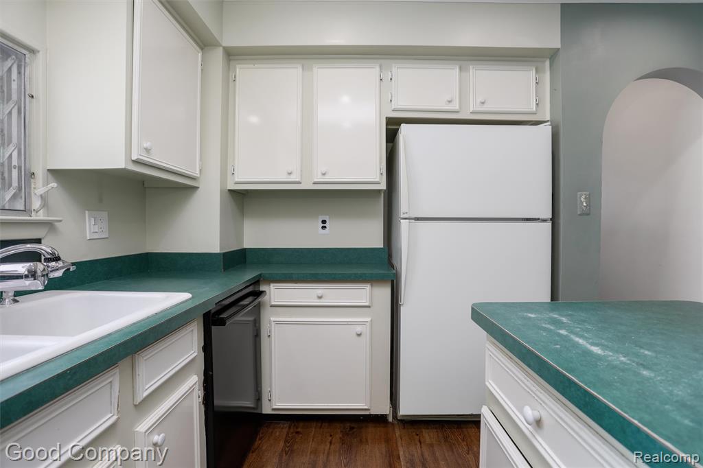 603 E Maxlow Avenue, Hazel Park, MI 48030 — Photo 10