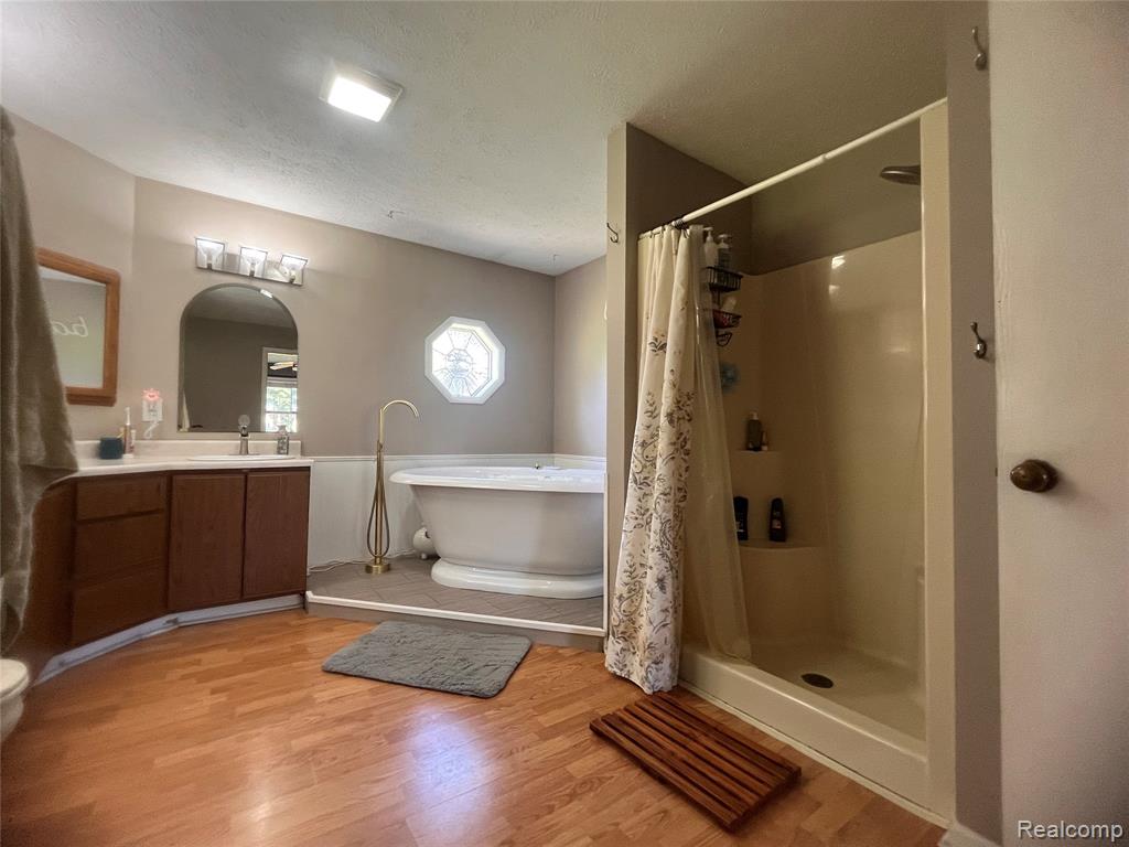6126 Green Court, Chelsea, MI 48118 — Photo 17