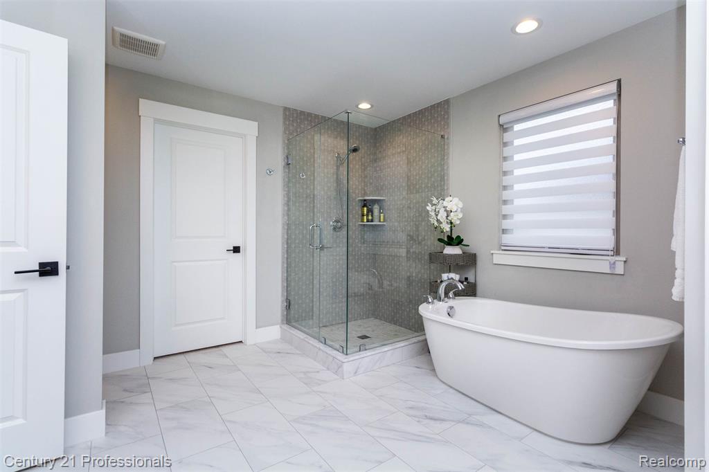 49806 Bingham Lane, Macomb, MI 48044 — Photo 28