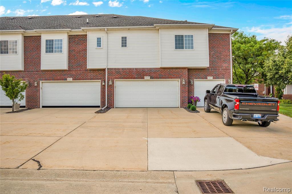 6933 Boulder Pointe Drive, Washington, MI — Photo 21