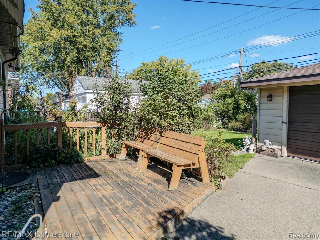 500 N LEONA Avenue, Garden City, MI — Photo 30