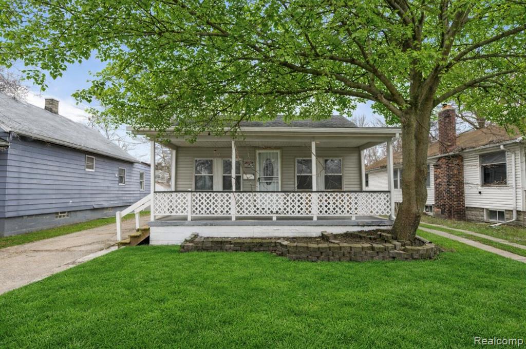 7052 Studebaker Avenue, Warren, MI 48091 — front exterior