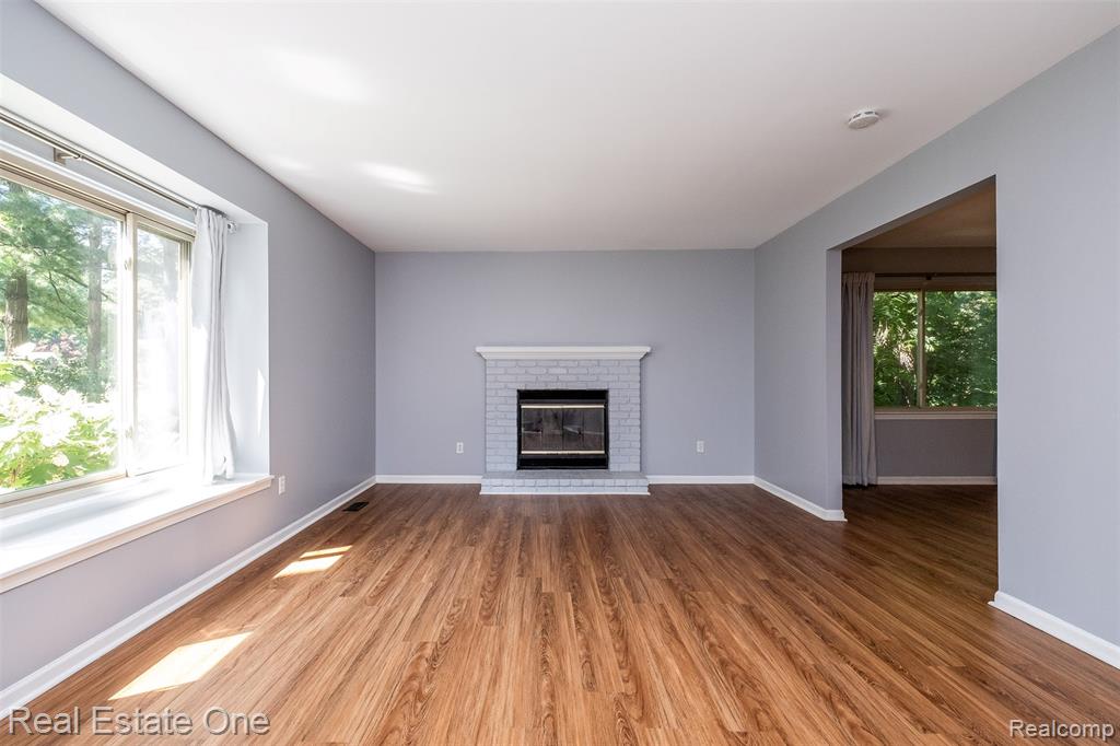 4079 Cumberland Court, Commerce Twp, MI 48390 — Photo 8