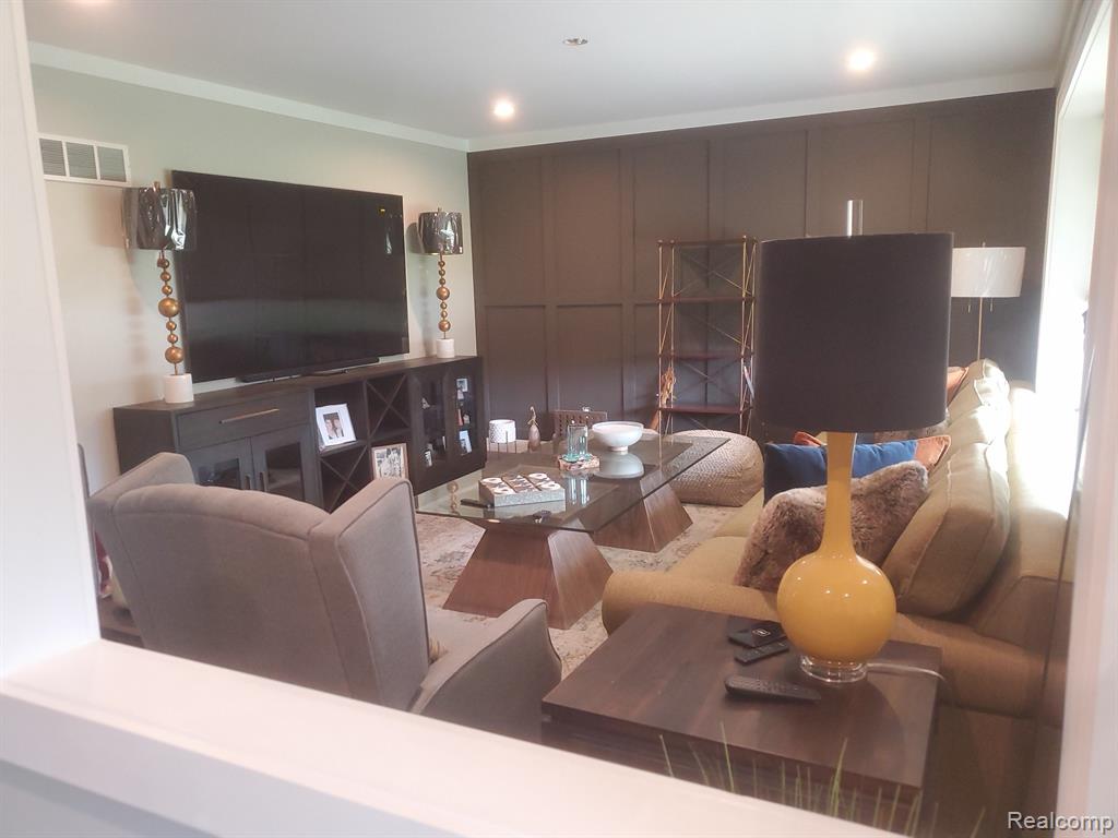 47550 Six Mile Road, Northville, MI 48168 — Photo 32