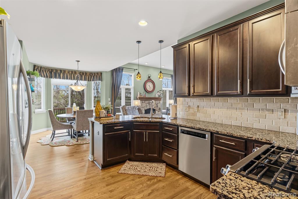 660 Willow Lake Court, Oxford, MI 48371 — Photo 28