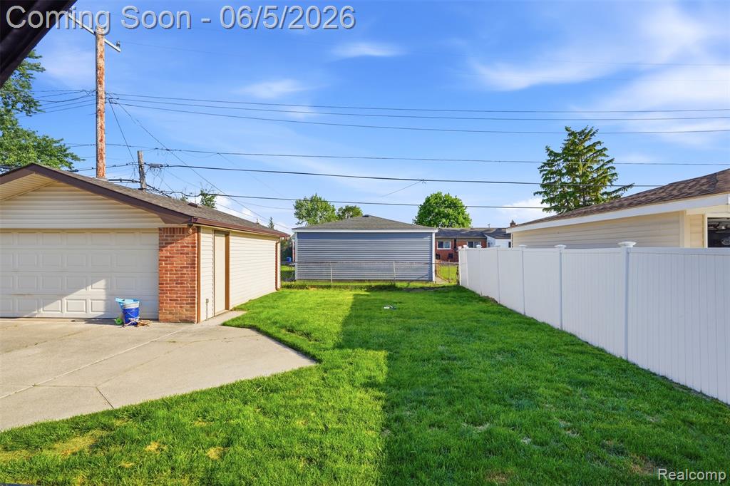 17968 Summer Lane S, Fraser, MI 48026 — Photo 26