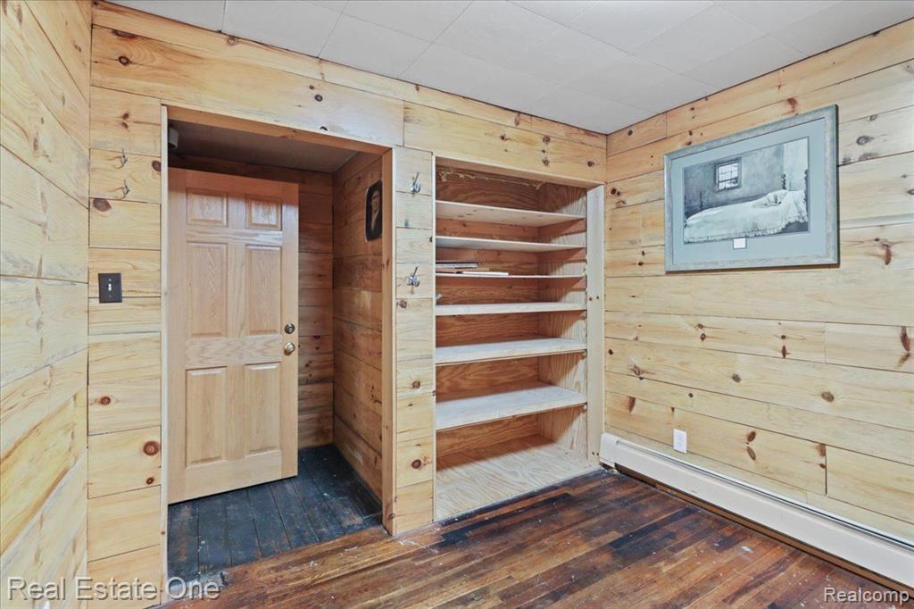 936 RIDGE Road, Lake Orion, MI 48362 — Photo 25