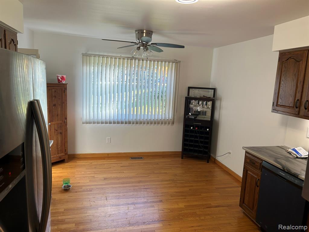 438 Lockmoor Court, 18, Grand Blanc, MI 48439 — Photo 5