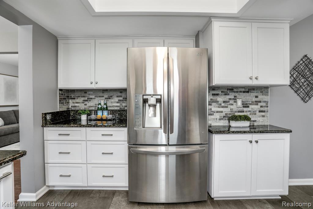 46671 BARRINGTON, Plymouth, MI 48170 — Photo 13