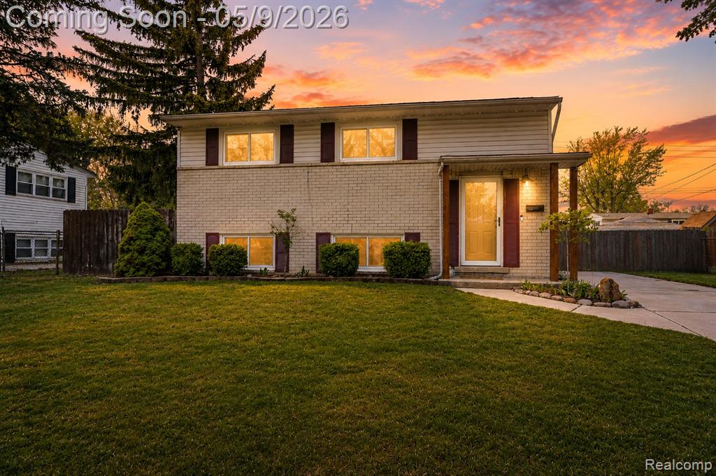 529 John Rolfe Drive, Monroe, MI 48162 — front exterior
