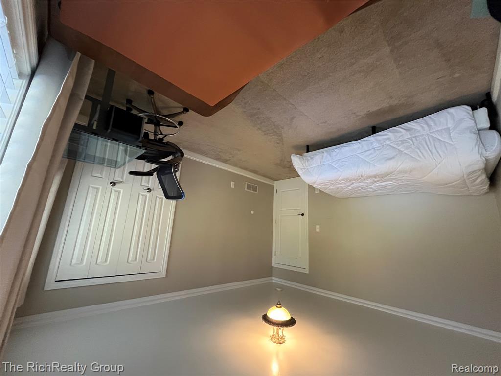 5373 Katherine Street, Dearborn Heights, MI 48125 — Photo 24