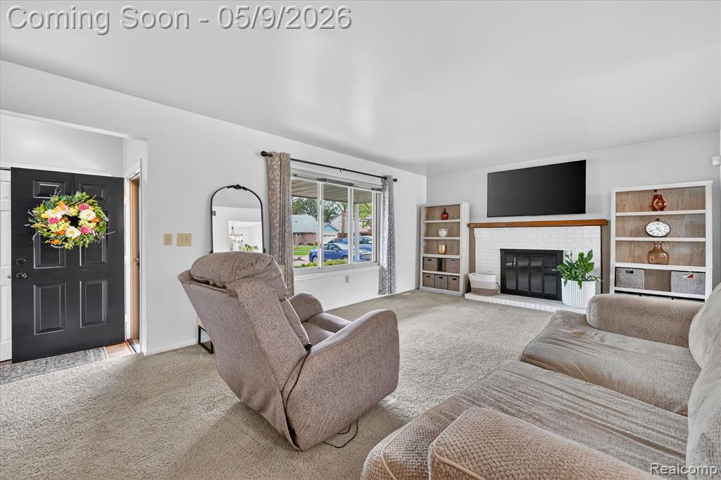 16621 Gatehouse Drive, Woodhaven, MI 48183 — Photo 7