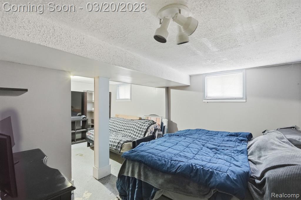 8521 Dale, Center Line, MI 48015 — Photo 17