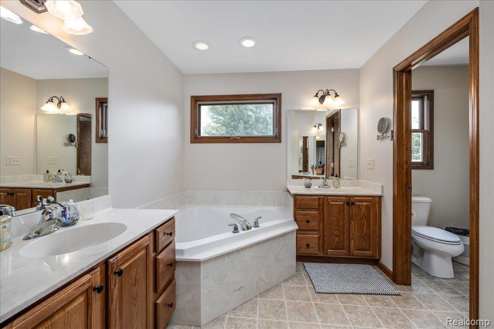 4981 Kay Drive, Monroe, MI 48161 — Photo 48