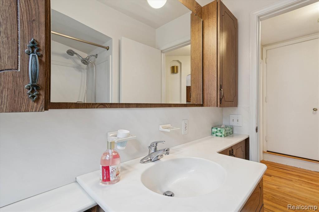 540 N York Street, Dearborn, MI 48128 — Photo 20