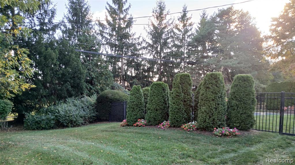 5361 Echo Road, Bloomfield Hills, MI 48302 — Photo 40