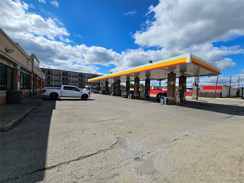 20500 GREENFIELD Road, Detroit, MI 48235 — Photo 4