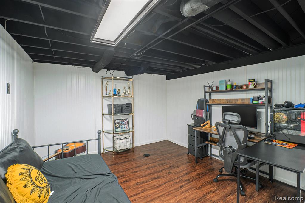 6137 Pebbleshire Drive, Grand Blanc, MI 48439 — Photo 28