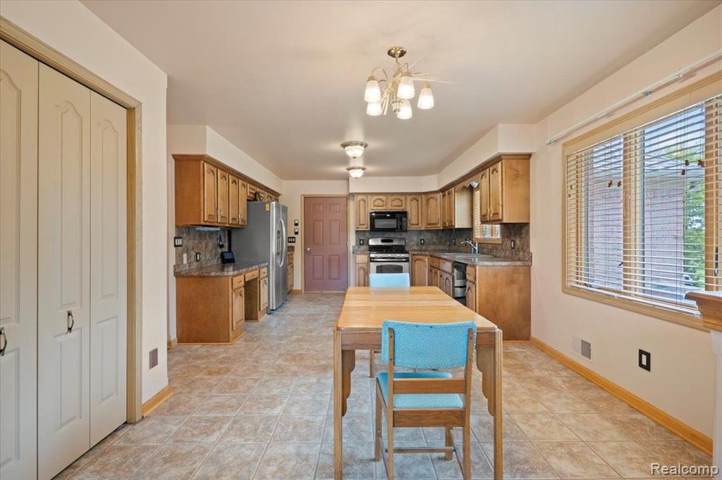 6940 Martin Road, Imlay City, MI 48444 — Photo 23