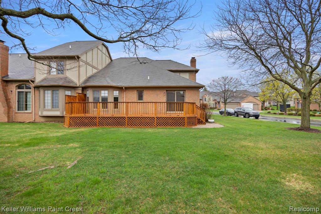 54710 Bellingham Drive, Utica, MI 48316 — Photo 38