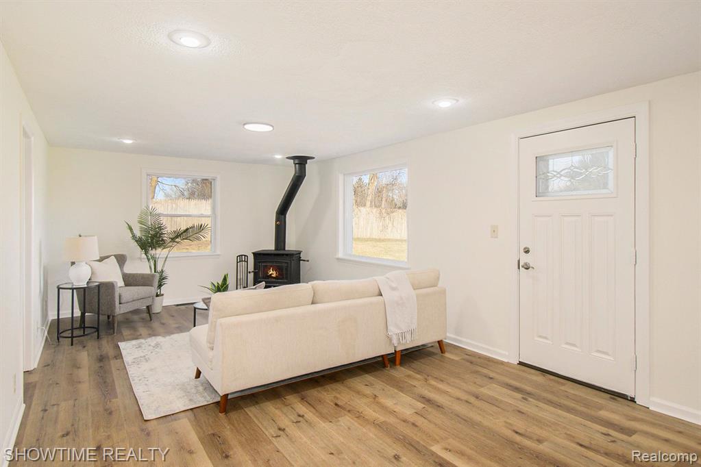 2055 SANDHILL Road, Mason, MI 48854 — Photo 4