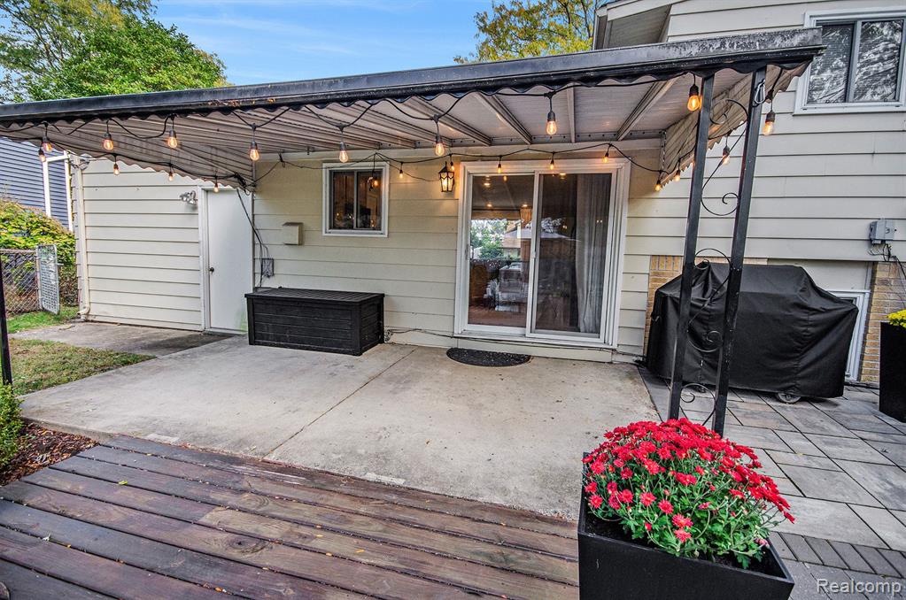 950 HARTSOUGH, Plymouth, MI 48170 — Photo 17