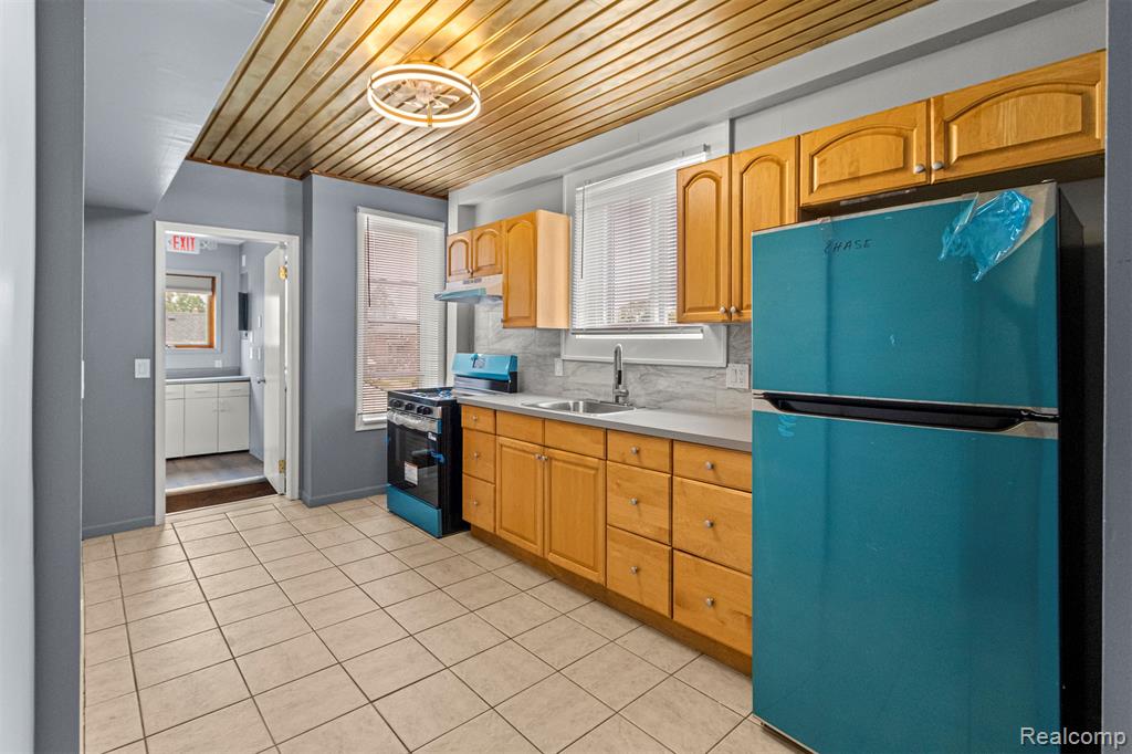 5920 Chase Road, Dearborn, MI 48126 — Photo 22