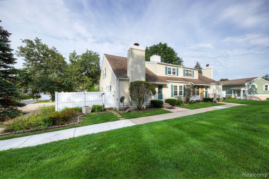 20832 E Glen Haven Circle, Northville, MI 48167 — Photo 25